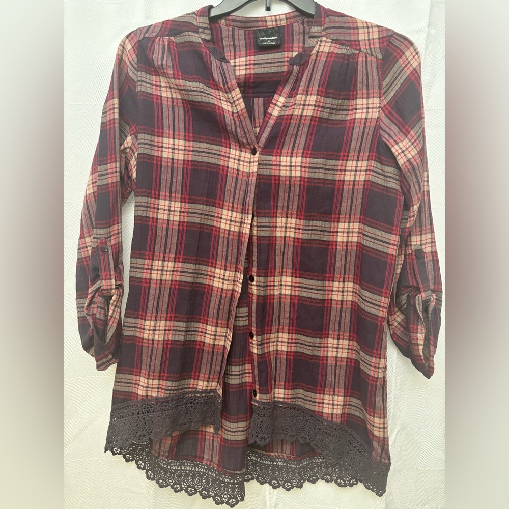 Wallpapher Red Plaid Button-Down with Lace Trim